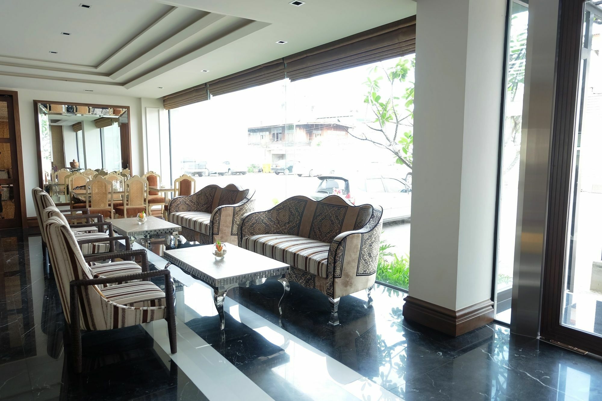 Methavalai Residence Hotel - Sha Extra Plus Bangkok Esterno foto